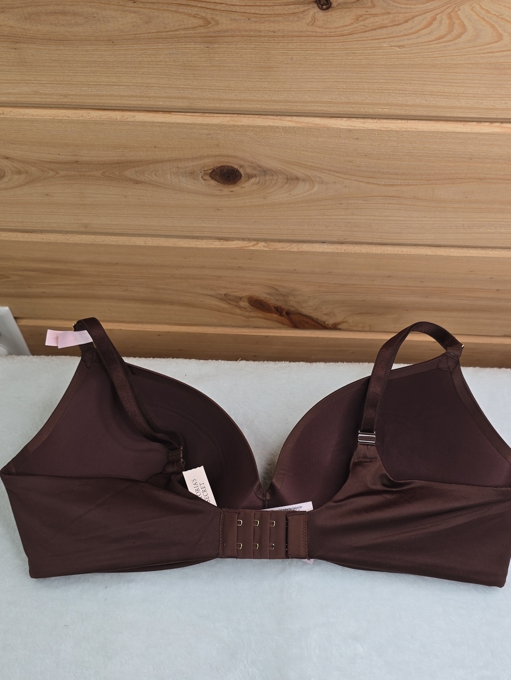 Victoria's Secret Very Sexy So Obsessed Smooth Wireless Push-Up Bra Sz 38C NWT - Picture 5 of 9